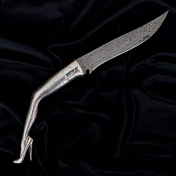 LEG KNIFE – 1600 €